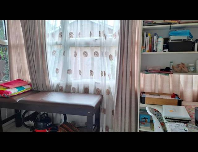 1 BEDROOM APARTMENT FOR SALE IN OVERPORT